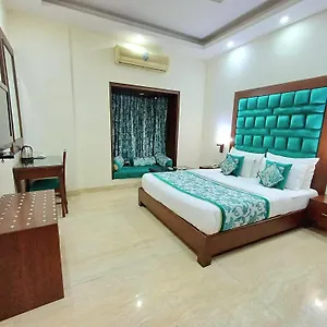 Siris 18 3* Gurgaon